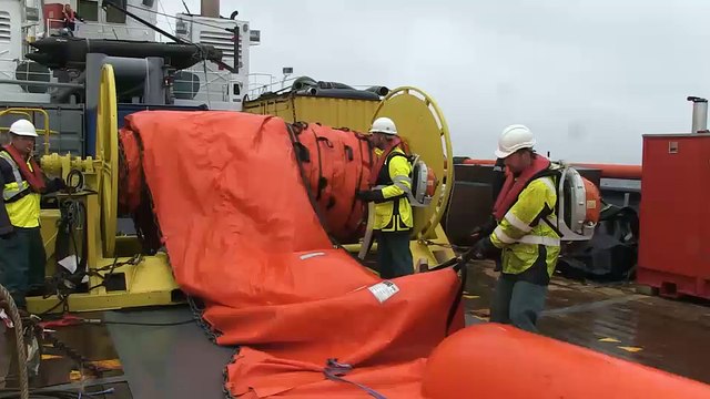 Exercice de dépollution en baie du Mont-Saint-Michel