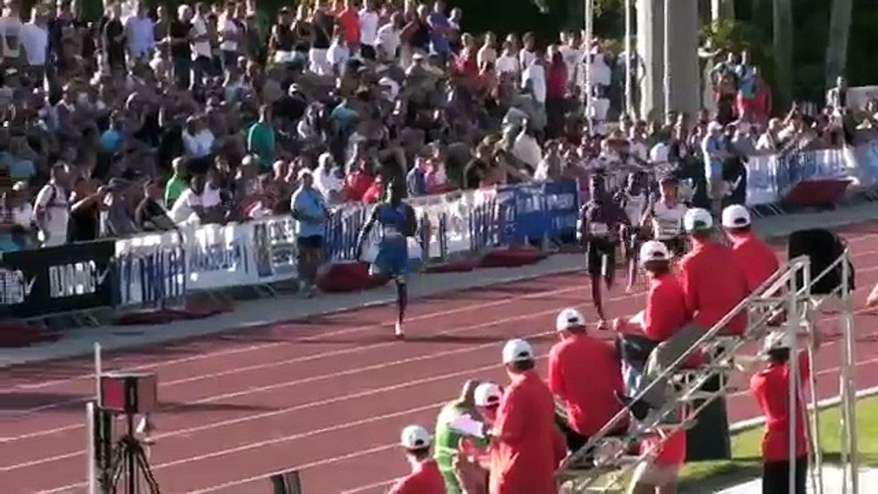 Christophe Lemaitre 20"58 at meeting de Luminy [interview and racefootage]