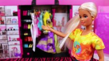 Barbie Fashion Show by DisneyCarToys with Vera and Frozen Hans and Barbie Dresses and Clothes