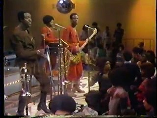 End of Soul Train on Christmas Eve 1977