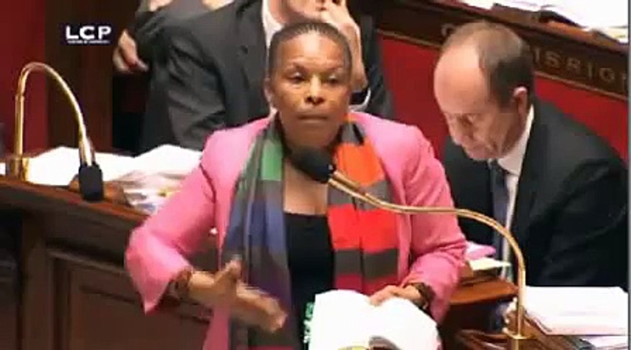 le fou rire de Christiane Taubira lors des débats sur le mariage Gay