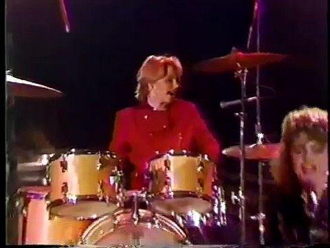 Go-Go's - We Got The Beat (Solid Gold US TV 1982)