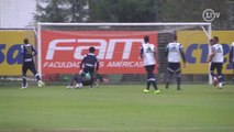 Após receber passe de letra, Zé faz golaço no treino do Verdão