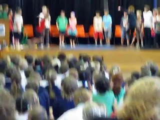 Class 3I's assembly dance Manly Village Public School