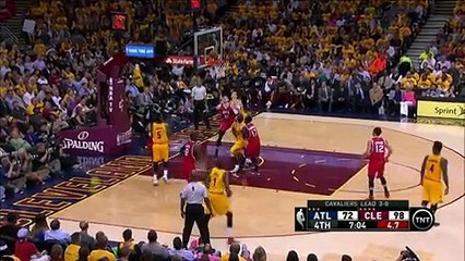 Dellavedova Rebounds and Scores in One Crazy Motion