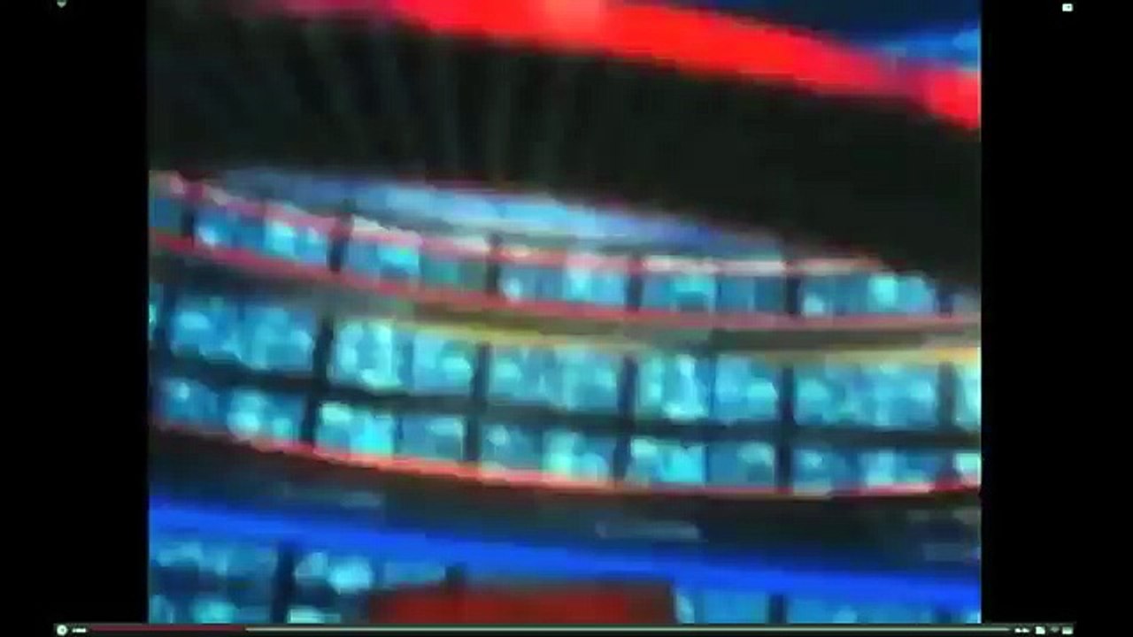 Gorilla Breaks Glass at Atlanta Zoo