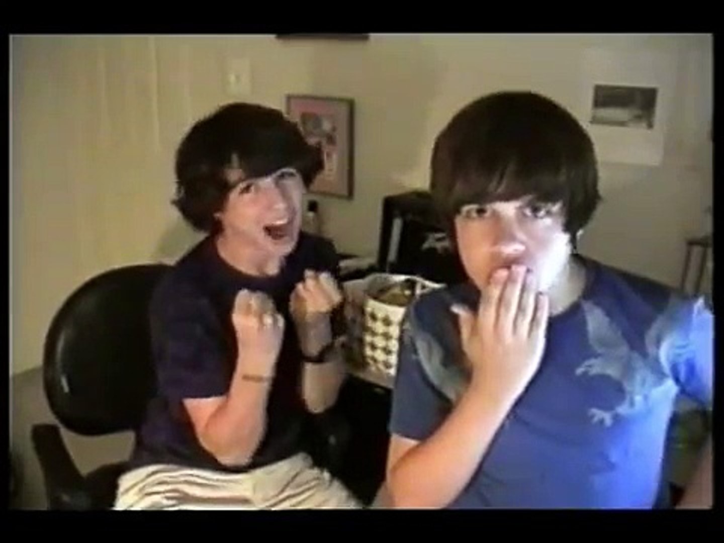 Louis And Zach Ding Dong Song Video Dailymotion