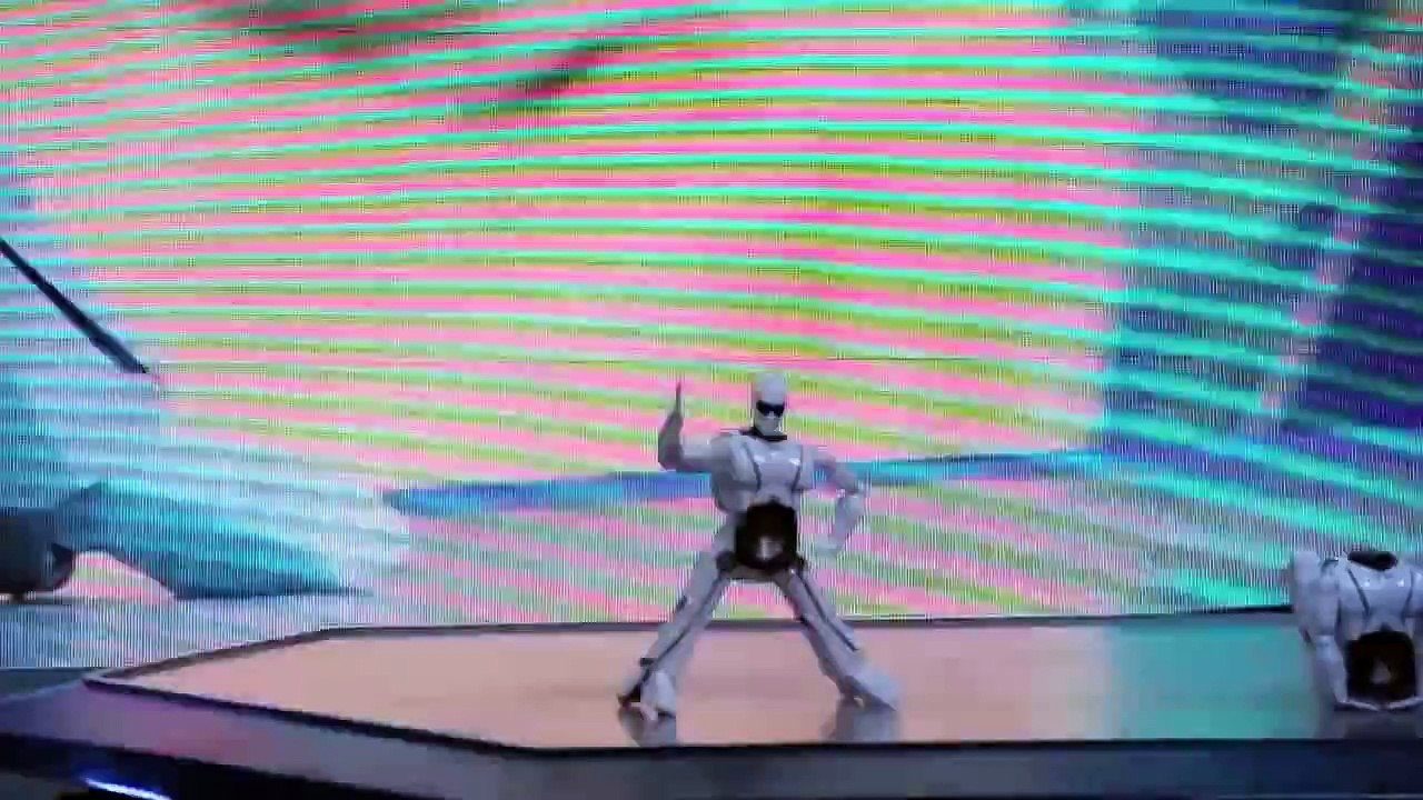 TOSY mRobo Dancing Robot from CES 2013