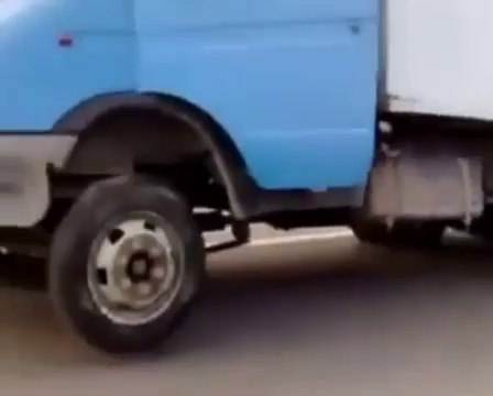 Что ещё может грузовик!!!