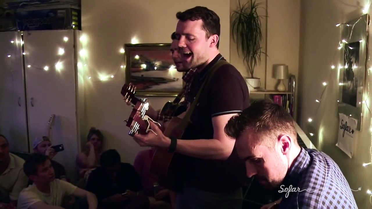 Slow Readers Club - Block Out The Sun | Sofar Manchester