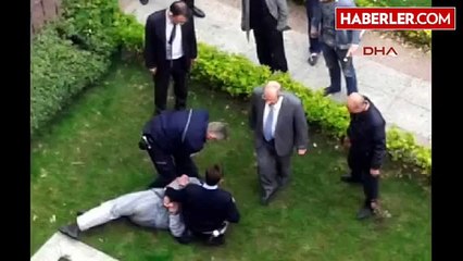 Gebze'de Atatürk Büstü'ne Baltalı Saldırı