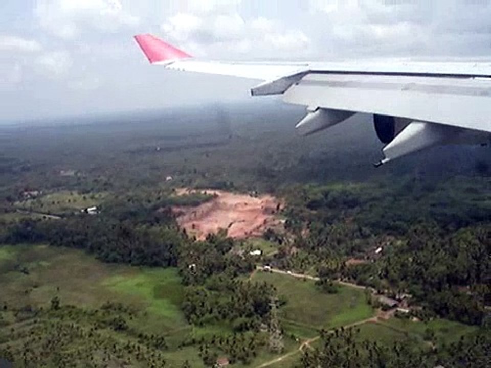 Sri Lankan Airlines Airbus A340 Landing in Colombo, Sri Lanka