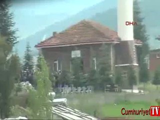 Üzerine televizyon düşen çocuk öldü