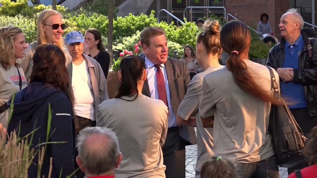 Les guerrières de l'ESBVA à L'hôtel de ville de Villeneuve d'Ascq