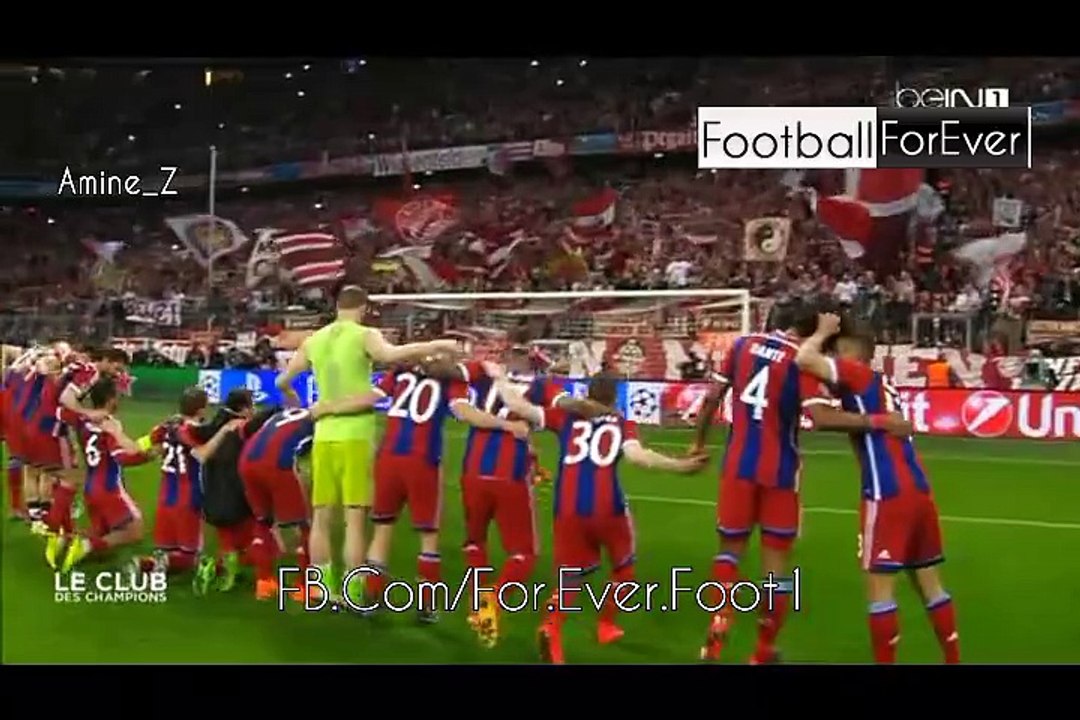 THOMAS MULLER With Supporters