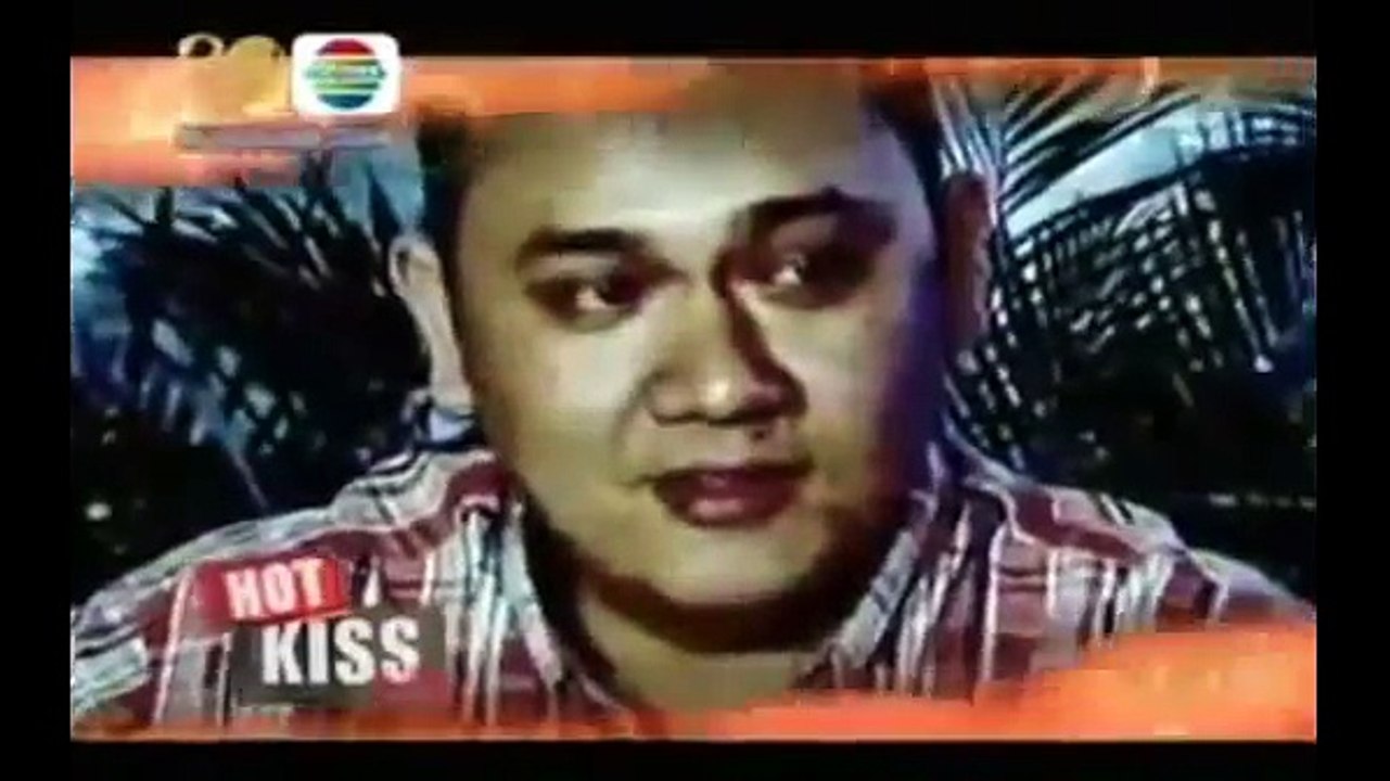 Rebutan Rumah, Farhat Abbas beberkan Nia Daniati dan anaknya @Gosip artis hari ini