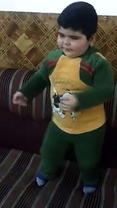 Le meilleur des meilleurs, c'est lui ! Il danse trop bien en plus !