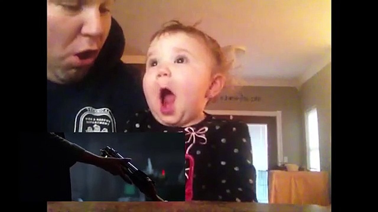 Babies watching and reacting to Star Wars VII teaser! Awesome