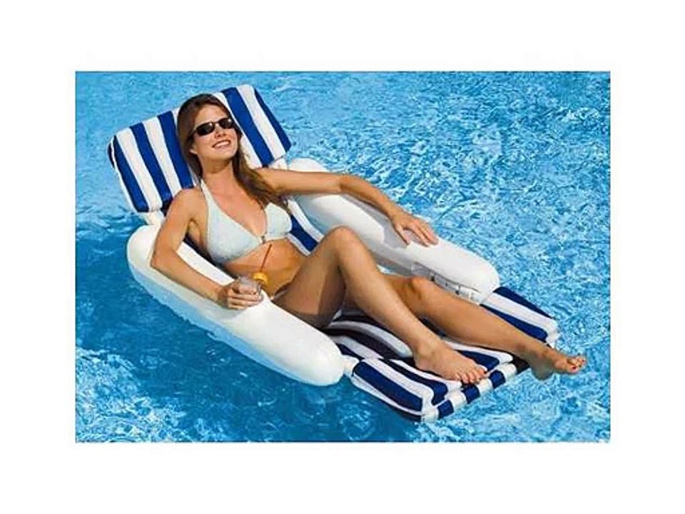 SunChaser Padded Cushion Luxury Lounge Chair