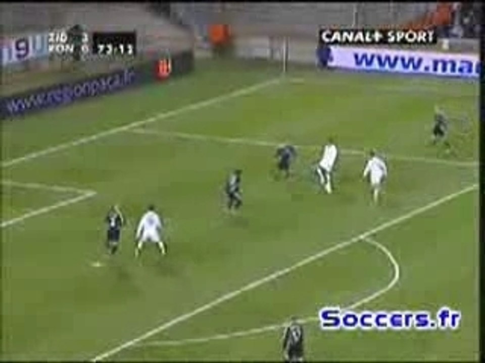 DEBBOUZE Et ZIDANE  Contre Ronaldo!