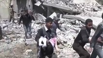 عشرات القتلى والجرحى بغارات للنظام على الغوطة الشرقية