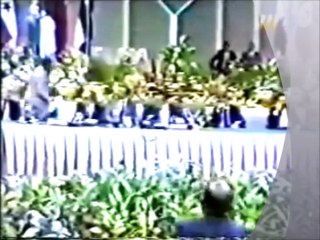 خناقة بين مبارك والقذافي في مؤتمر القمة ١٩٩٠