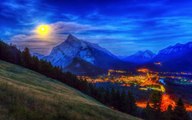 Rocky Mountain Nights Time-Lapse (Storyful, Time-Lapse)