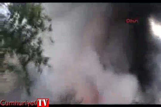 Sarıyer'de 3 gecekondu alev alev yandı