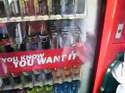 Hackeando maquina da coca cola