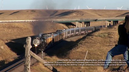 Ringling Bros. and Barnum & Bailey Circus train and Union Pacific 3985