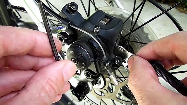 Adjusting Bicycle Disc Brakes