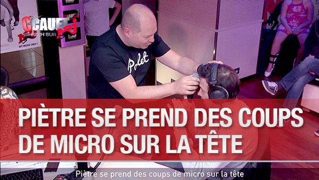 Piètre se prend des coups de micro sur la tête - C'Cauet sur NRJ