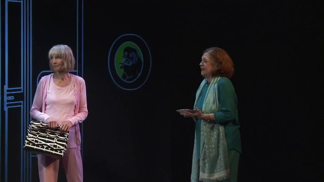 Extrait de la pièce Les Grandes Filles