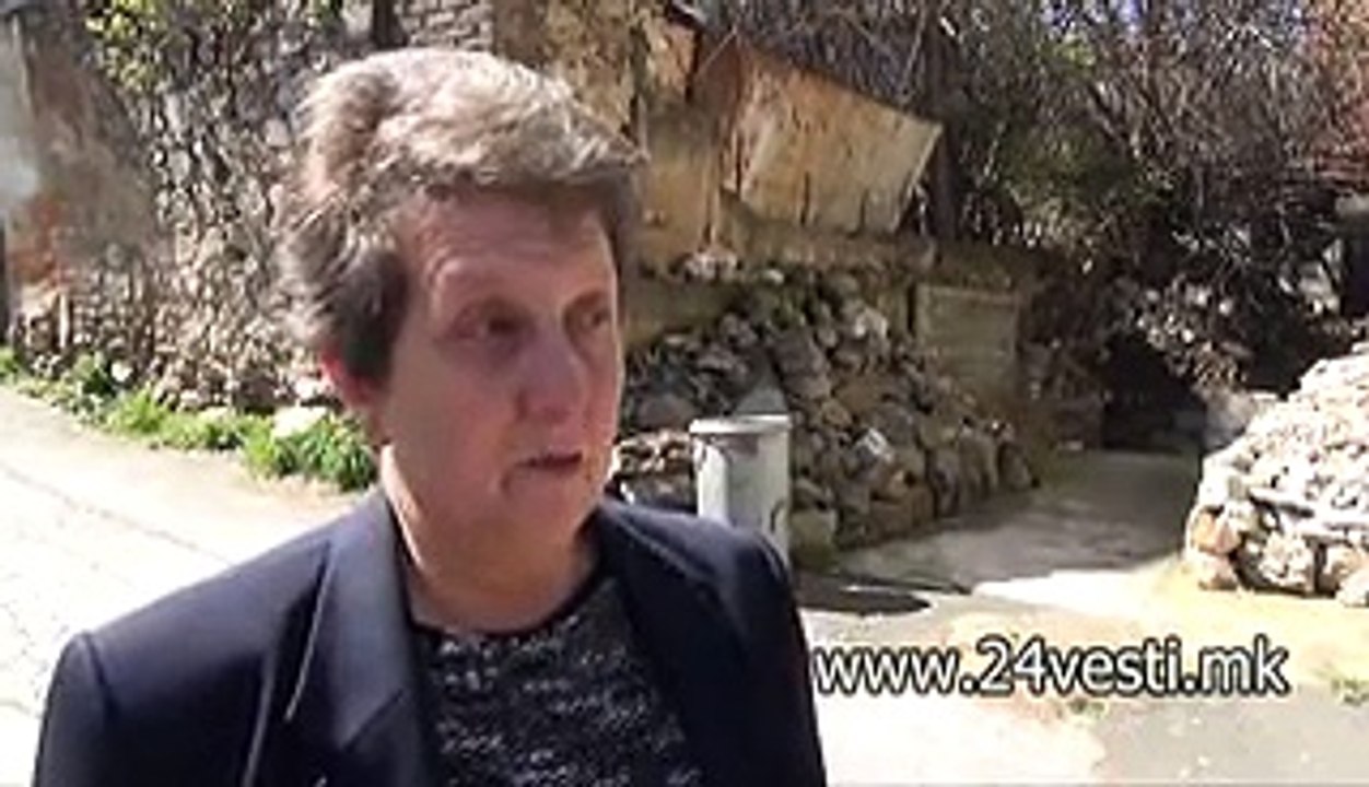 ZGRADATA  NA POLICIJA VO STRUMICA SE RASPAGJA  23 04