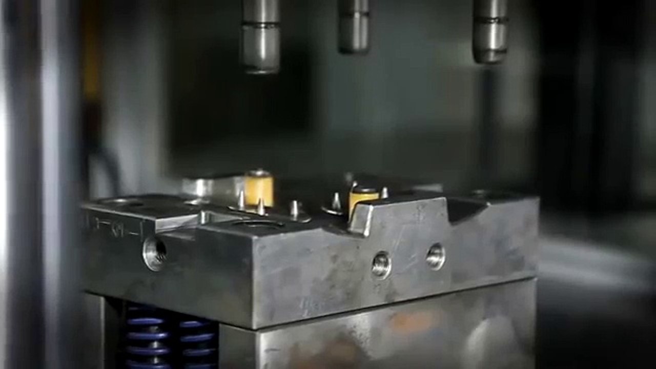 Gafas Tonic- colección ultra-resistente de Alain Afflelou