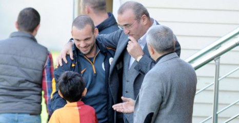 Albayrak, Şehit Savcının Oğlunu Anlatırken Tetiği Çekme İşareti Yaptı