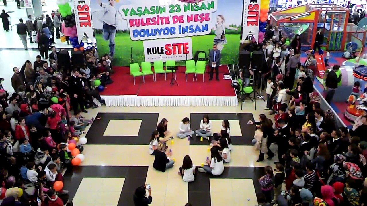 +KULESİTE'DE SİSTEM KOLEJİ BARDAK ŞOV