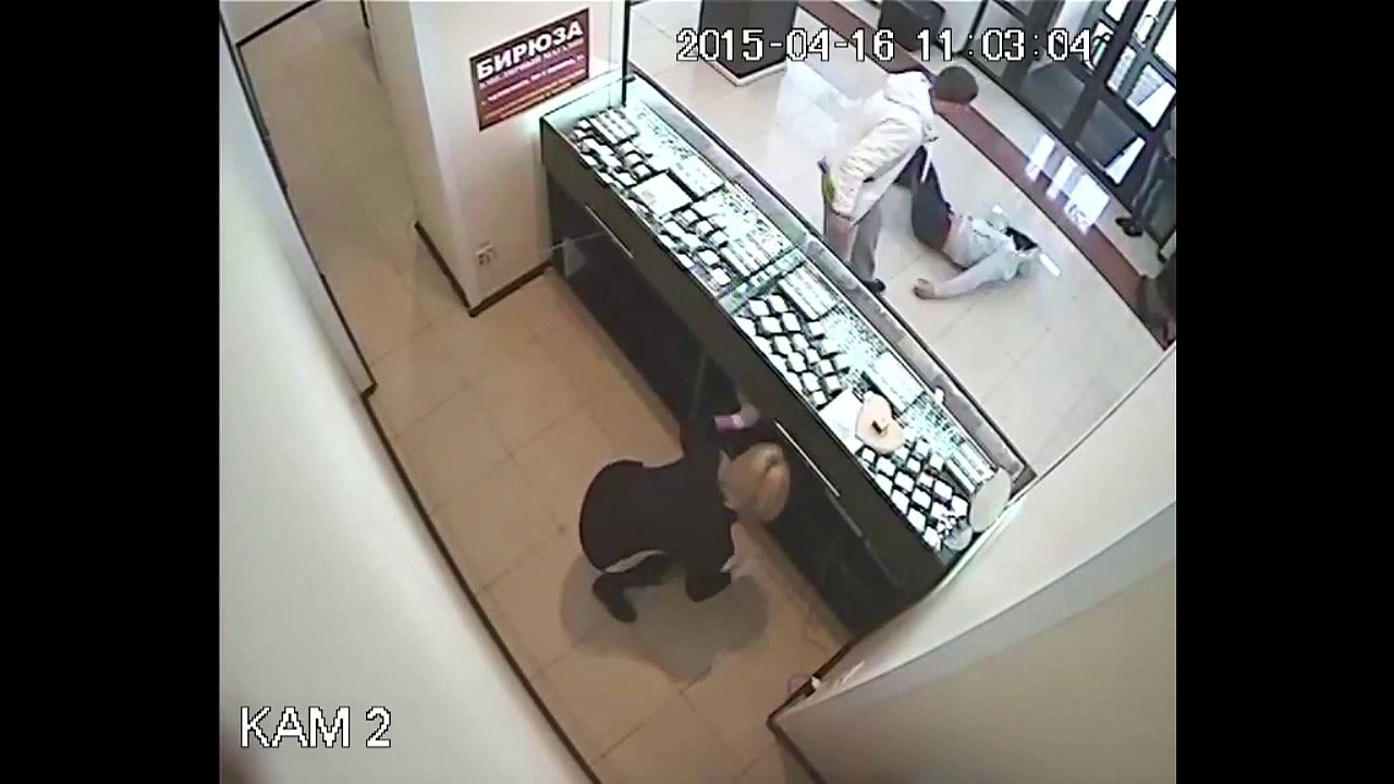 Un braqueur de bijouterie vs Champion de Taekwondo