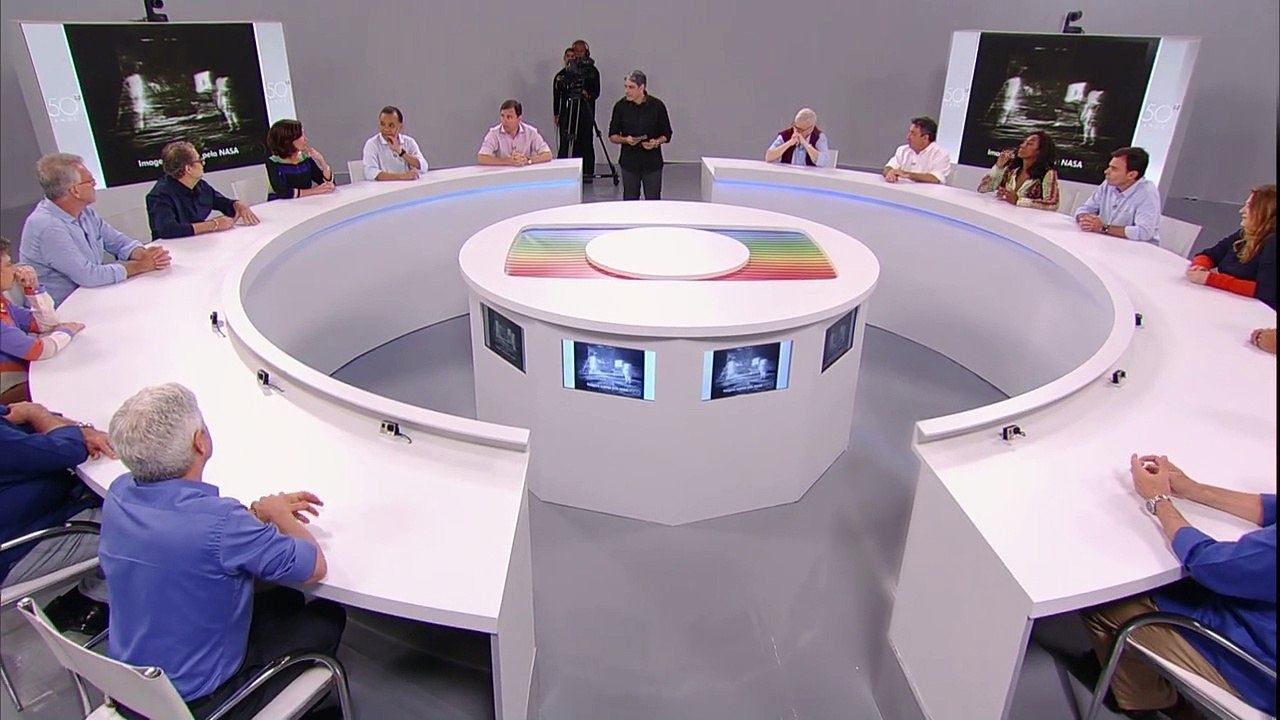 Especial 50 anos da TV Globo e seu Jornalismo 20-04-2015 Episódio 1 (1965-1974) Online Completo Íntegra 20/04/2015 HD 720p