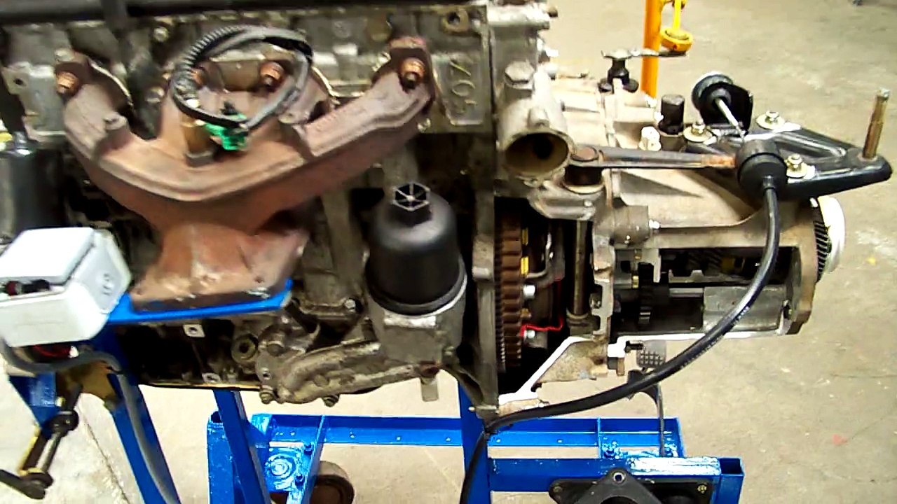 Maquette pédagogique moteur, embrayage et boite