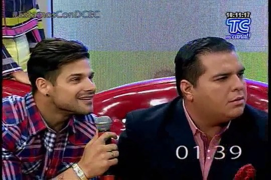 De Casa En Casa - Ellas vs. Ellos: Juego de Palabras (Parte 2)