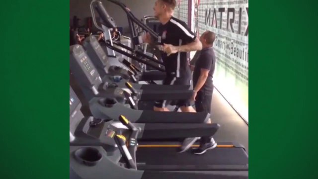 Ele voltou! Recuperado de dengue, Guerrero treina no Corinthians