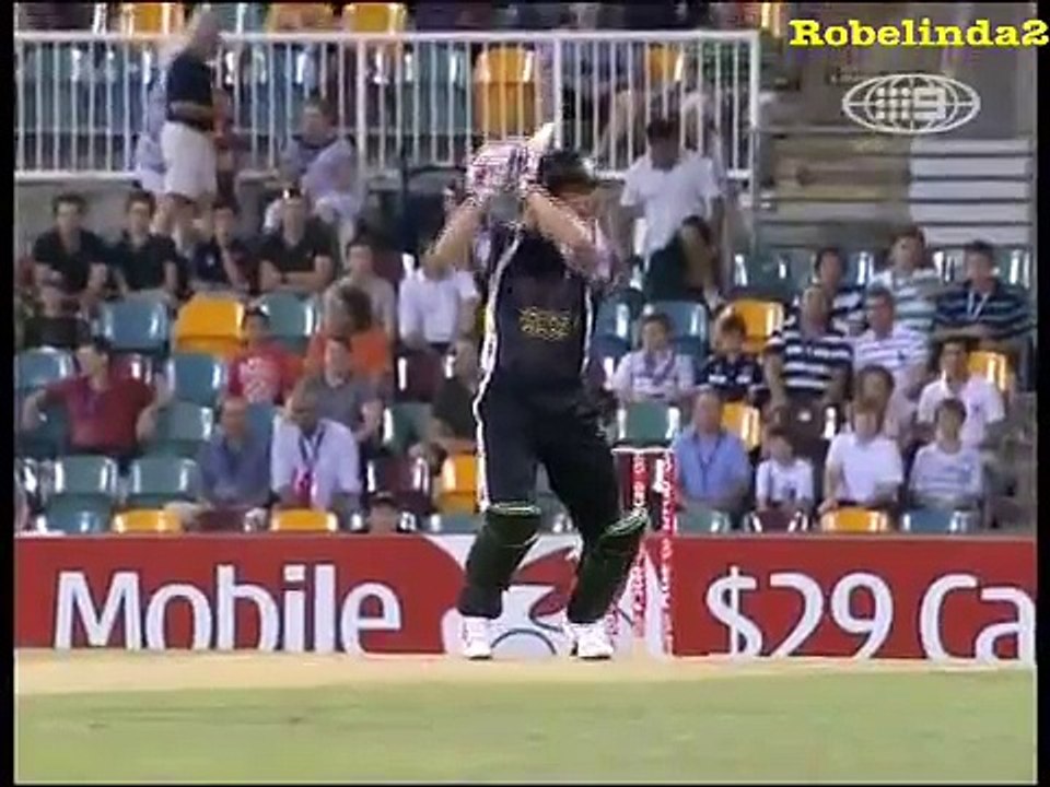 Adam Gilchrist smashes Australia - not fake! Awesome viewing