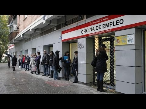 El paro baja en 13.100 personas, según la EPA, pero también se destruyeron 114.300 empleos