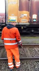 Le Travail qu'a trouvé cet homme est vraiment Choquant ...