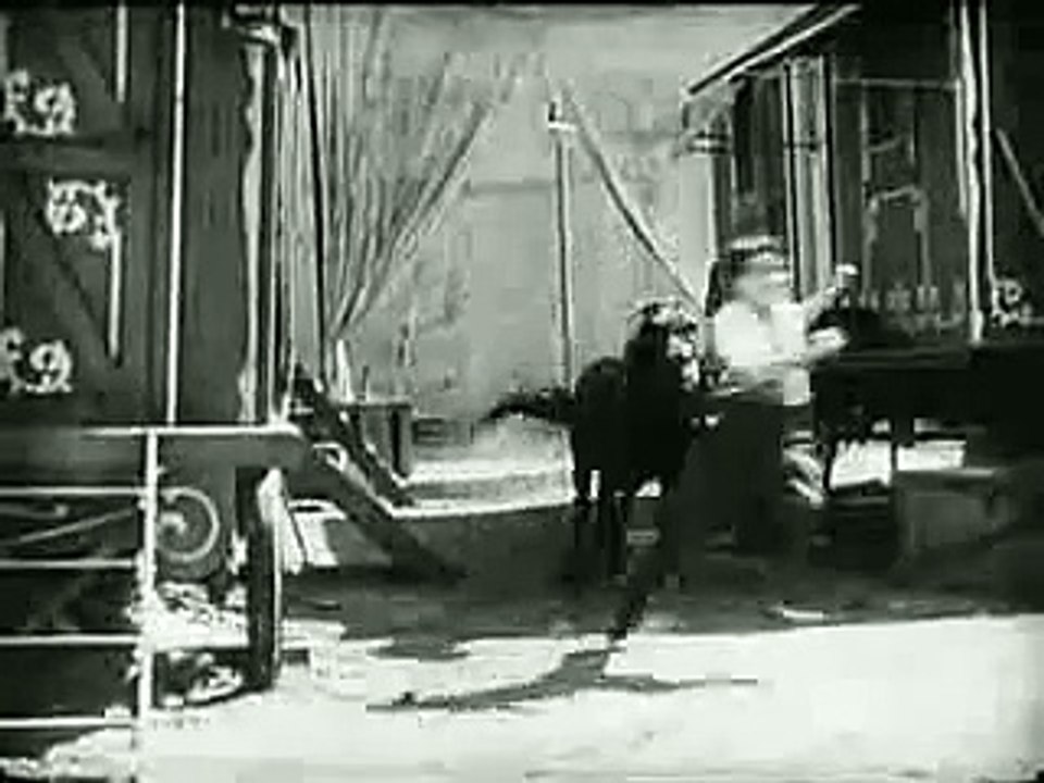 Charlie Chaplin - The Lion's Cage