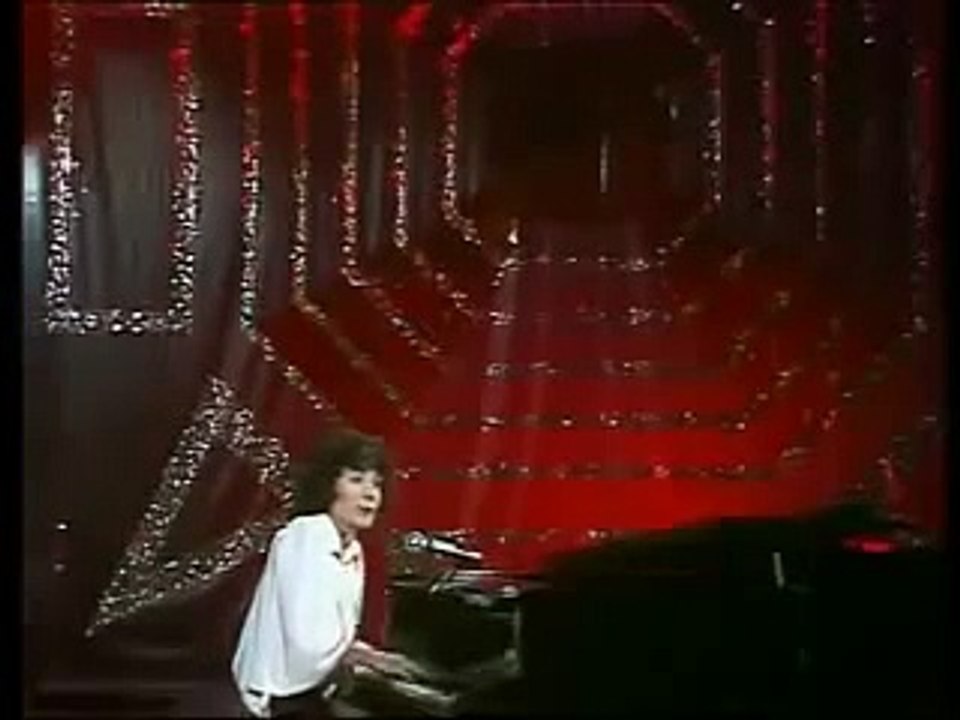 Marie-Paule Belle La Parisienne