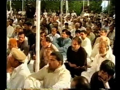 Allama Aqeel ul Gharvi - Majalis Main Kon Ata Hai