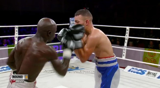 Boxe - Victoire de Yvan Mendy