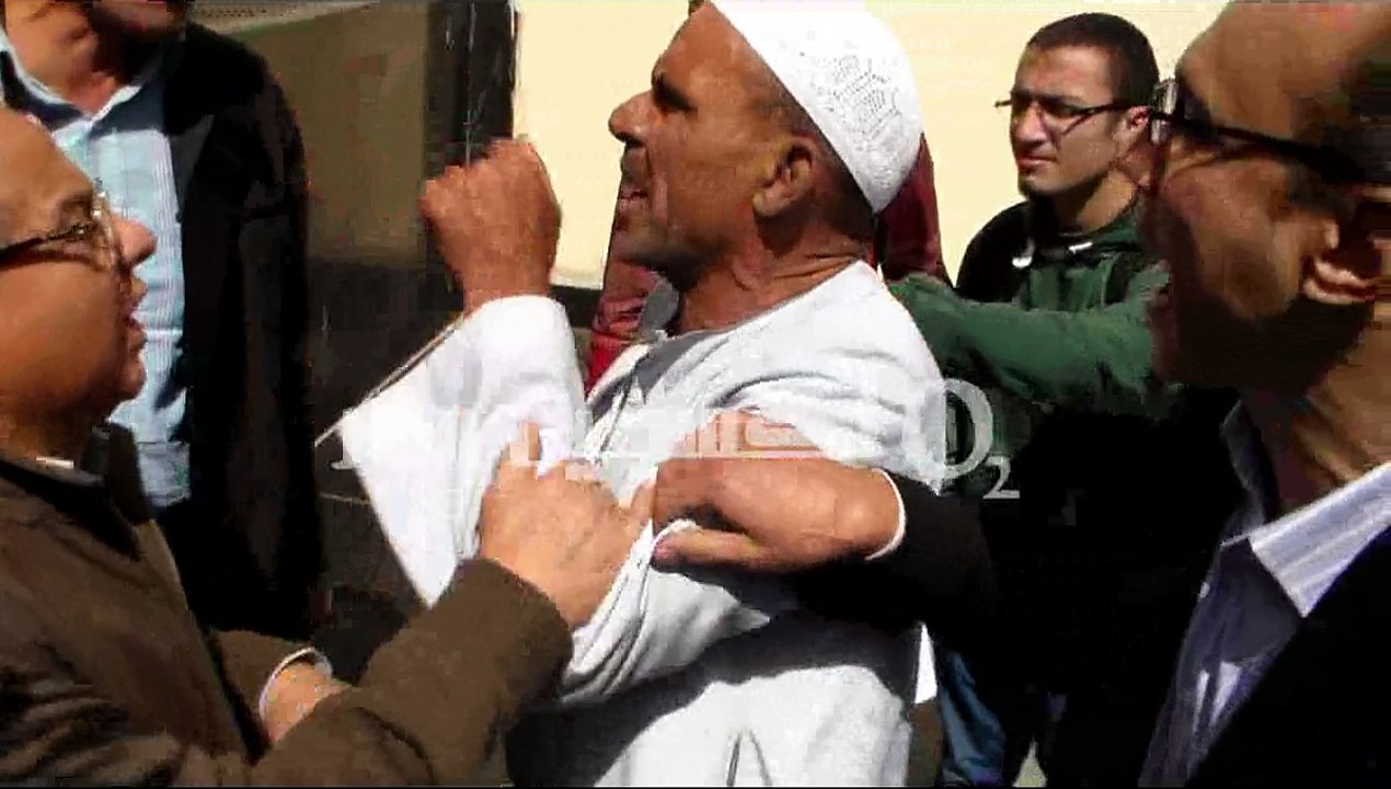 كارثة| عائد من السعودية يهاجم مصر ال سعود خيرهم عليكم وعلى بلدكم
